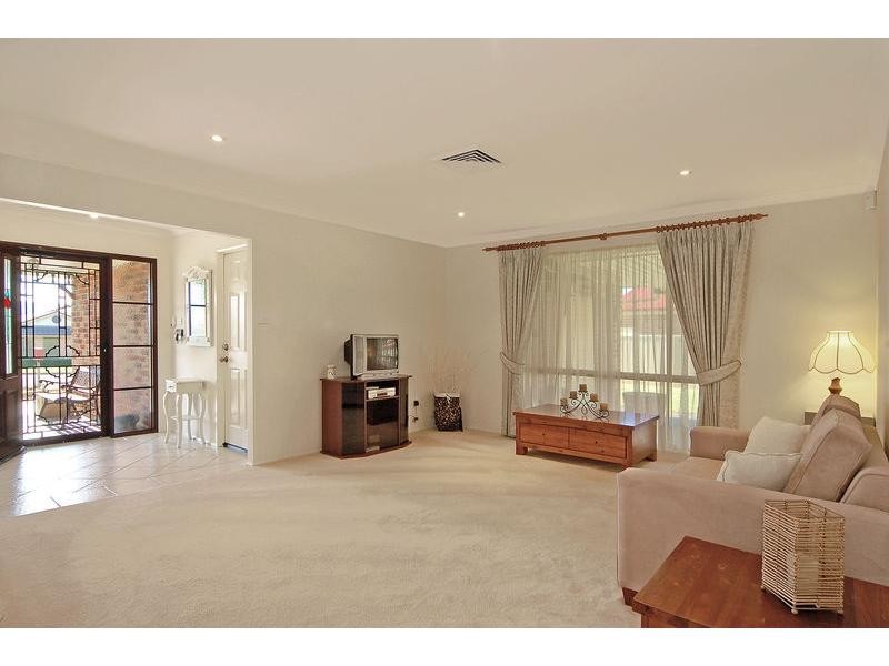 11 Carrington Park Drive, Nowra NSW 2541