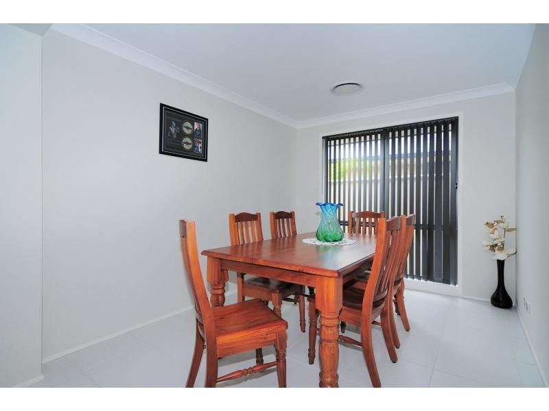 12 Lacebark Grove, Worrigee NSW 2540