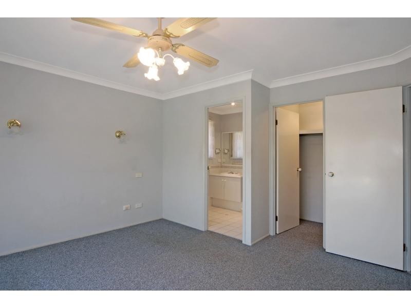 16 Robinia Way, Worrigee NSW 2540