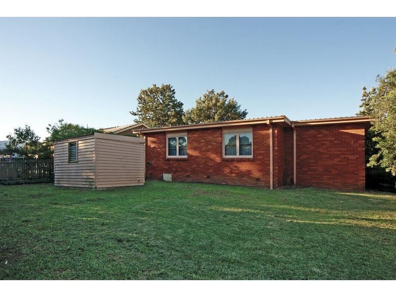 15 Wondalga Crescent, Nowra NSW 2541