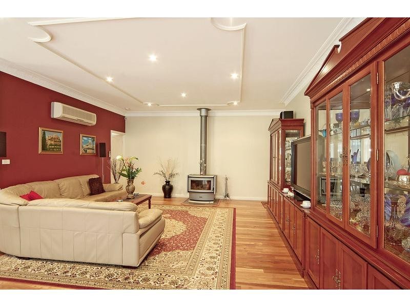 D1083 Princes Highway, Falls Creek NSW 2540