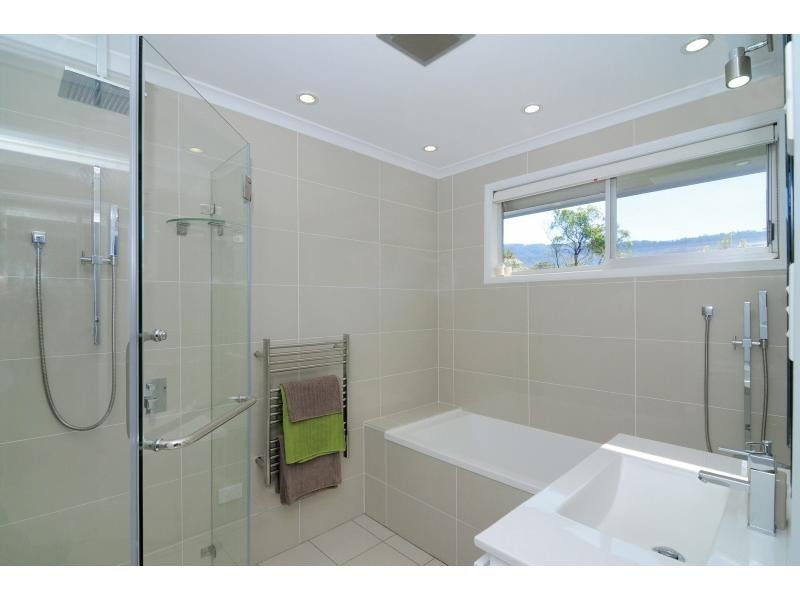 42 Goorama Drive, Cambewarra NSW 2540