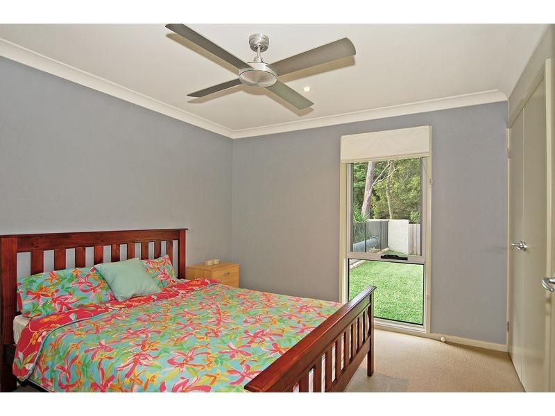 18 Jade Place, Meroo Meadow NSW 2540