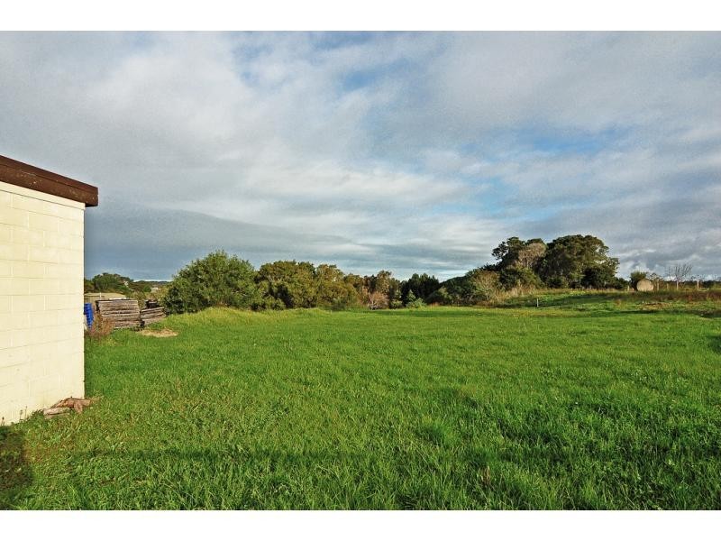 28 Greenwell Point Road, Greenwell Point NSW 2540