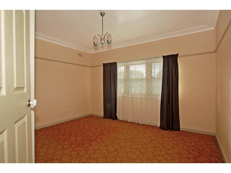 28 Greenwell Point Road, Greenwell Point NSW 2540