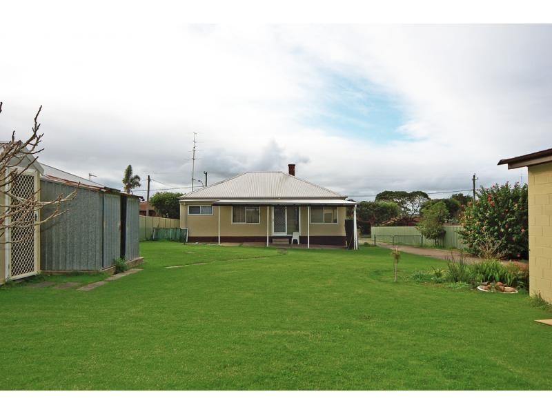 28 Greenwell Point Road, Greenwell Point NSW 2540