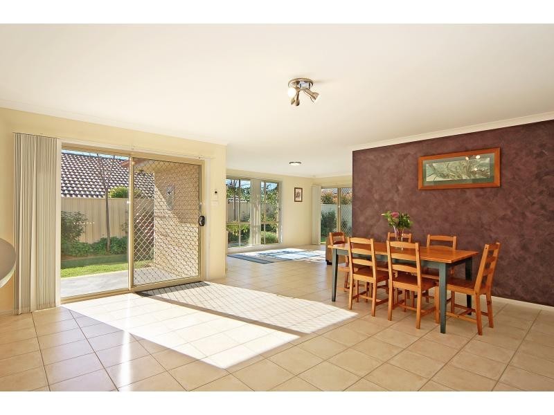 27 Kardella Avenue, Nowra NSW 2541