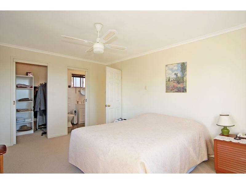 54 Page Avenue, North Nowra NSW 2541