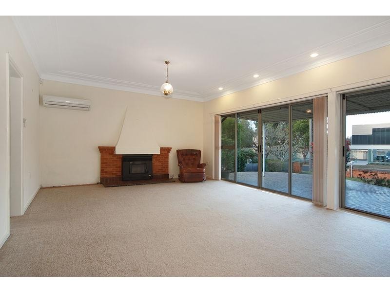 63 Shoalhaven Street, Nowra NSW 2541