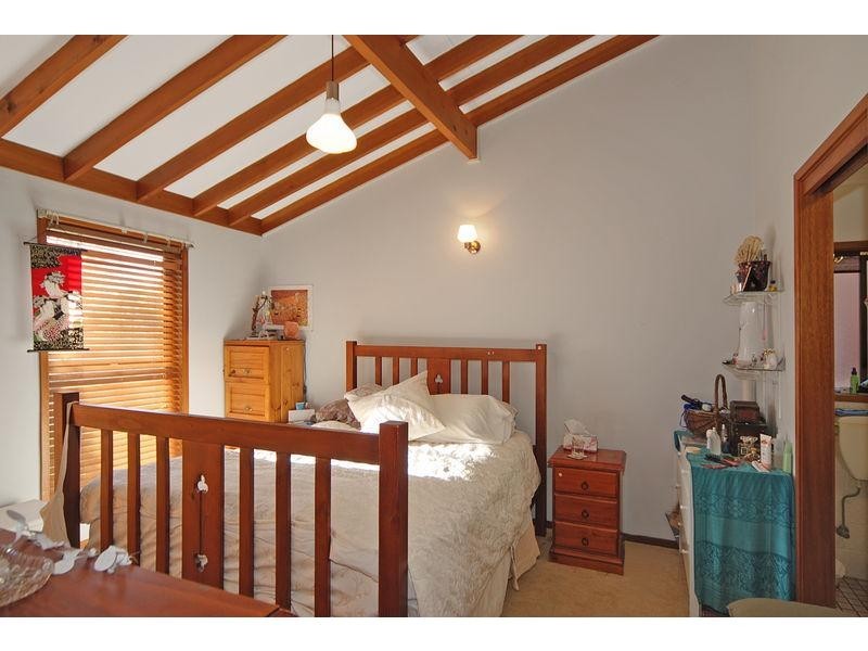 11 Wirruma Close, North Nowra NSW 2541