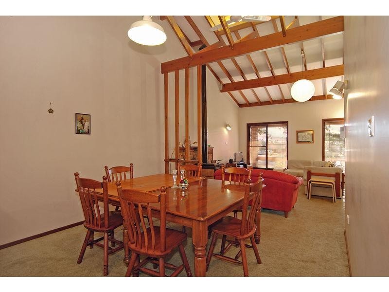 11 Wirruma Close, North Nowra NSW 2541