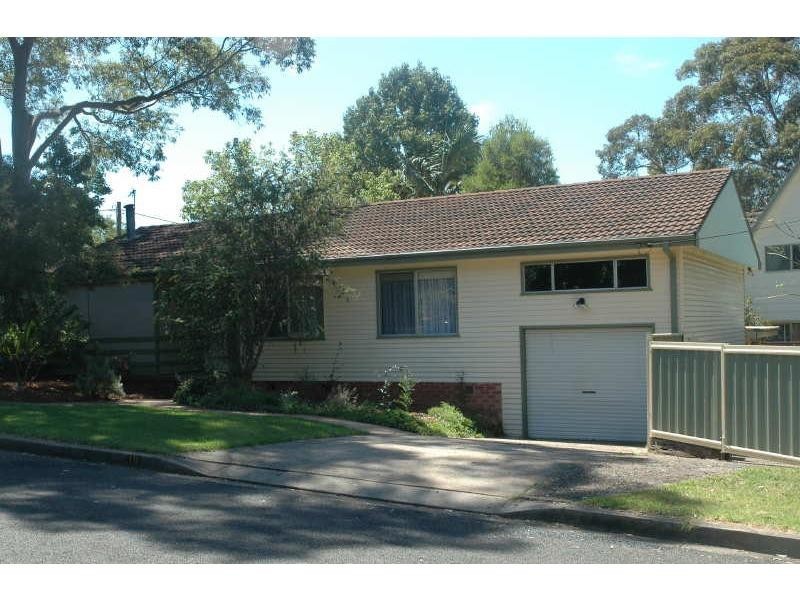 10 Christine Place, Nowra NSW 2541