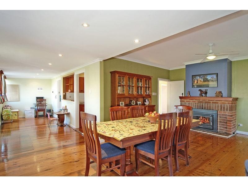 28 Tanang Street, Bomaderry NSW 2541