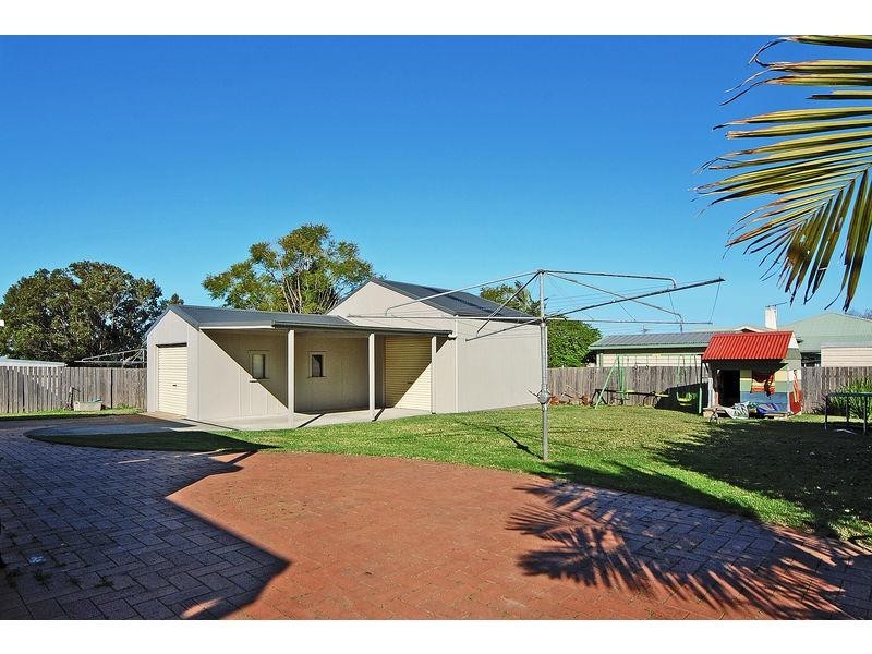 28 Tanang Street, Bomaderry NSW 2541
