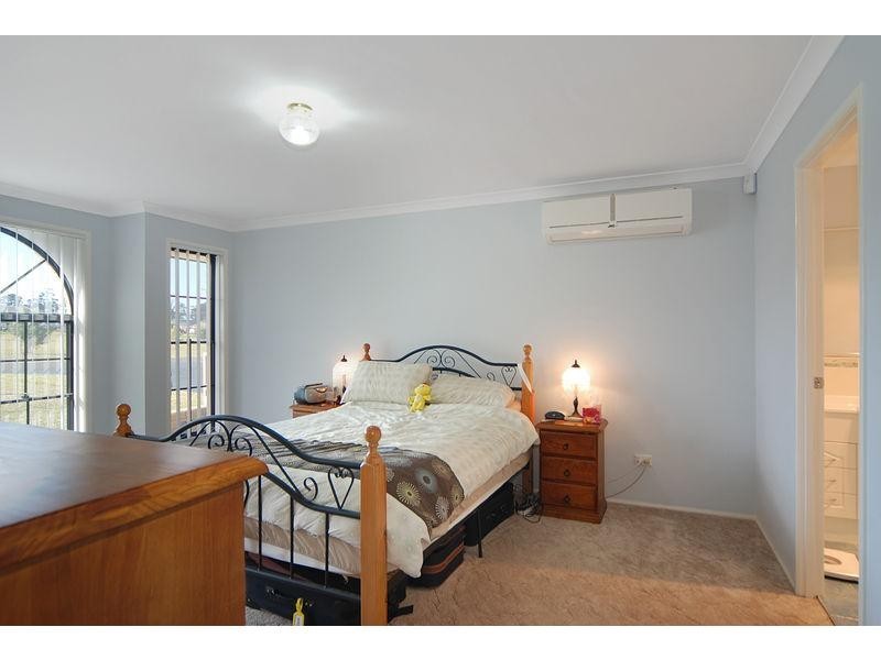 15 Correa Court, Worrigee NSW 2540