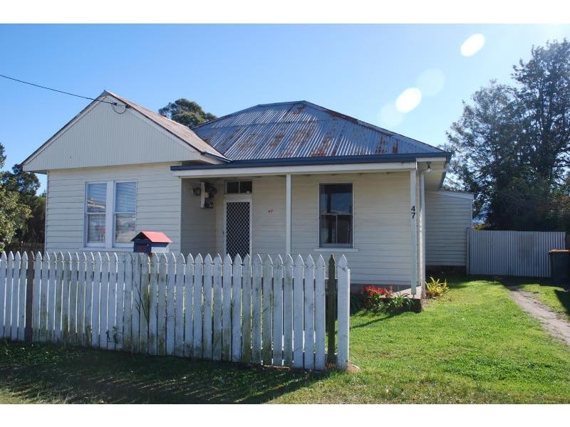 47 Moss Street, Nowra NSW 2541