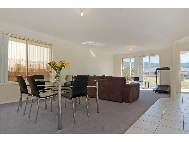 22 Hibiscus Place, Bomaderry NSW 2541