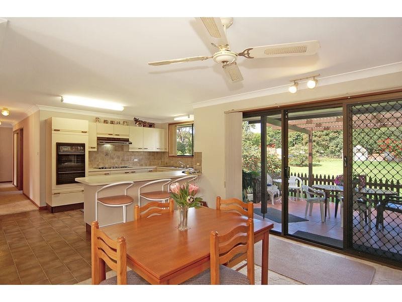12 Halstead Place, Bomaderry NSW 2541