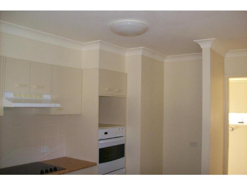 13 Magnolia Grove, Bomaderry NSW 2541