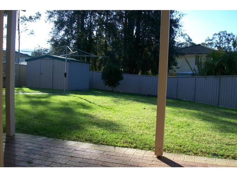 13 Magnolia Grove, Bomaderry NSW 2541