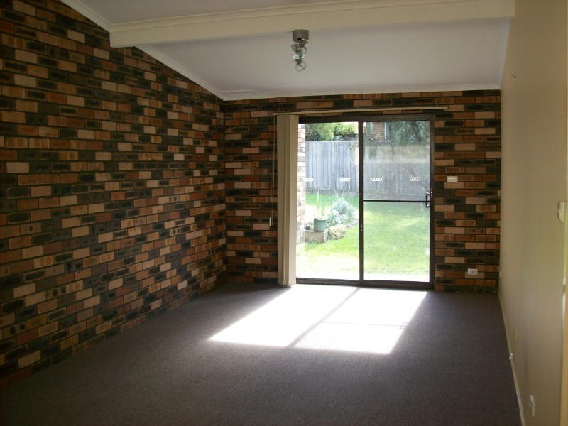 6/49 Brinawarr Street, Bomaderry NSW 2541