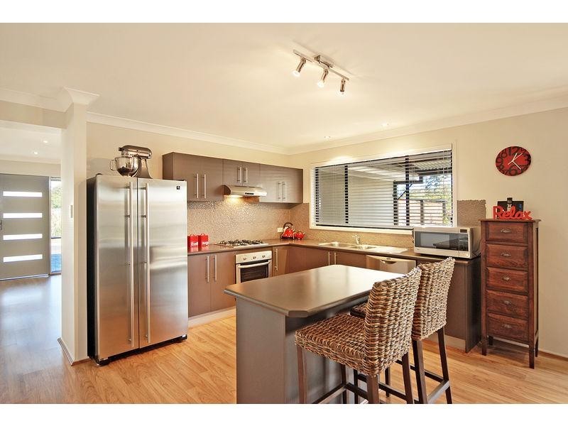 14 Emerald Drive, Meroo Meadow NSW 2540