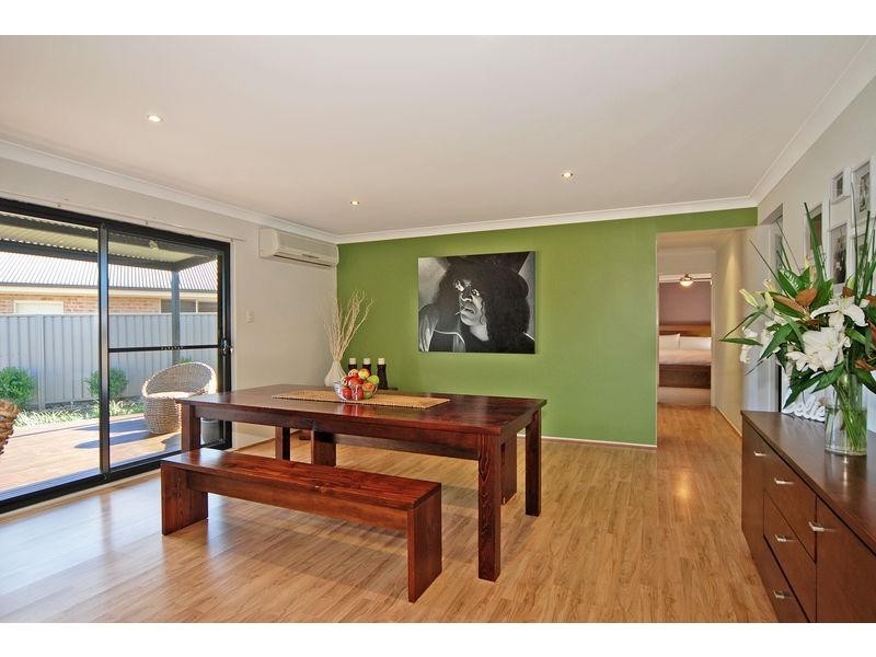 14 Emerald Drive, Meroo Meadow NSW 2540