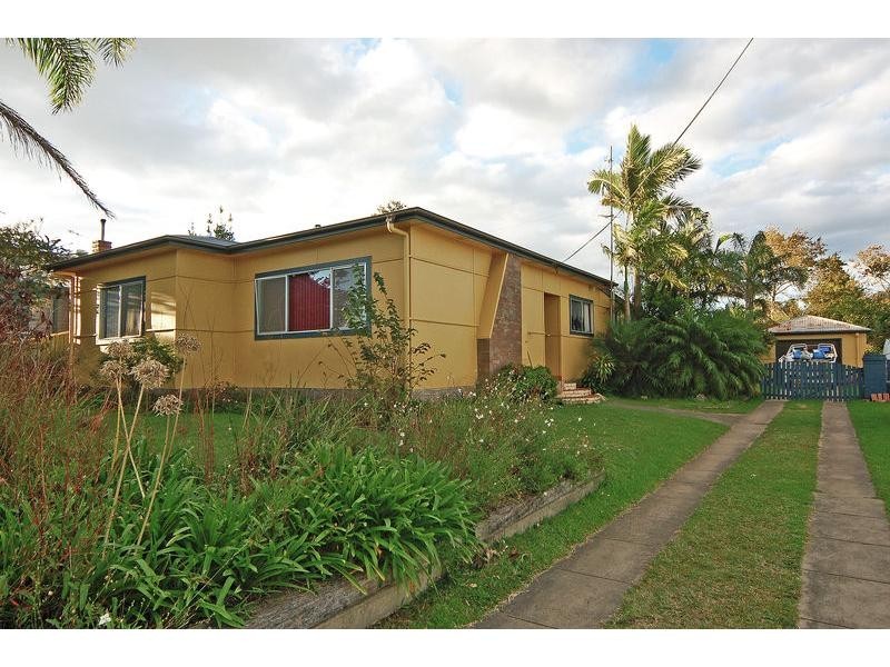 19 Bunberra Street, Bomaderry NSW 2541