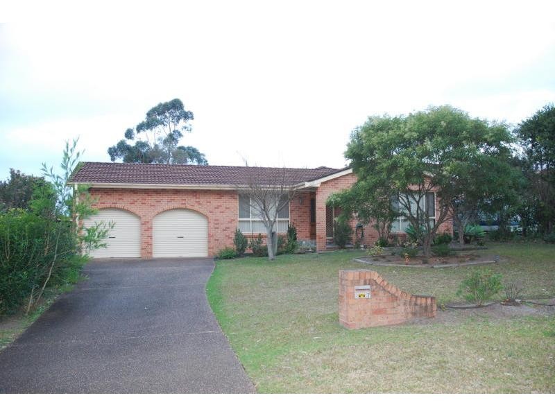 7 Formby Close, Bomaderry NSW 2541