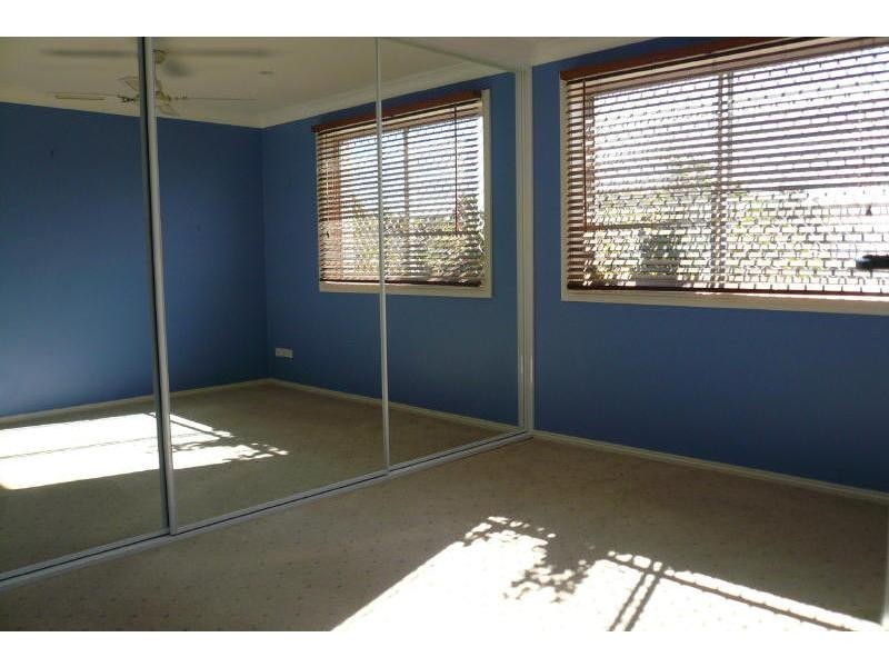 12 Bisdee Place, Nowra NSW 2541