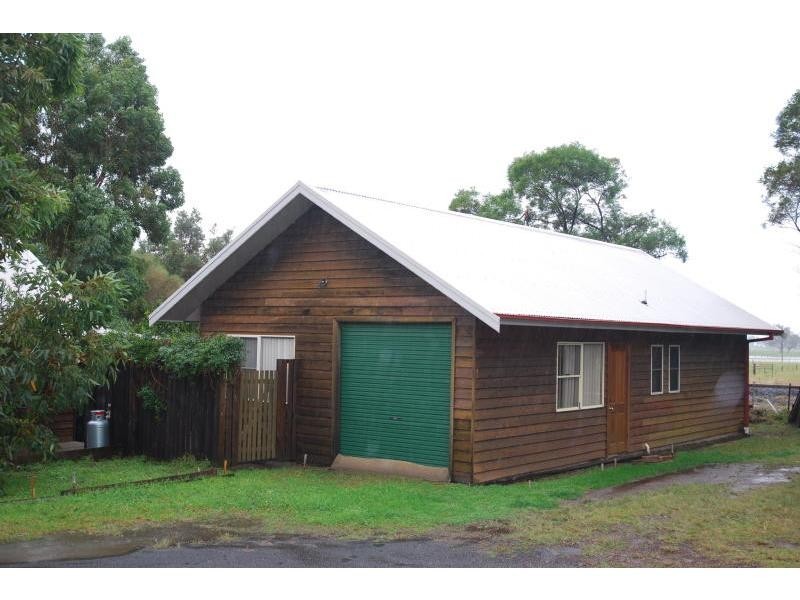 Unit 2/2 Roseville Road, Bomaderry NSW 2541