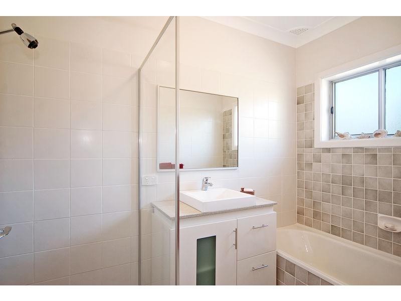 1 Page Avenue, North Nowra NSW 2541