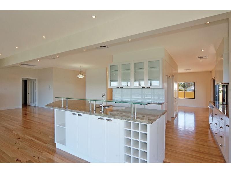 30 Illaroo Road, North Nowra NSW 2541