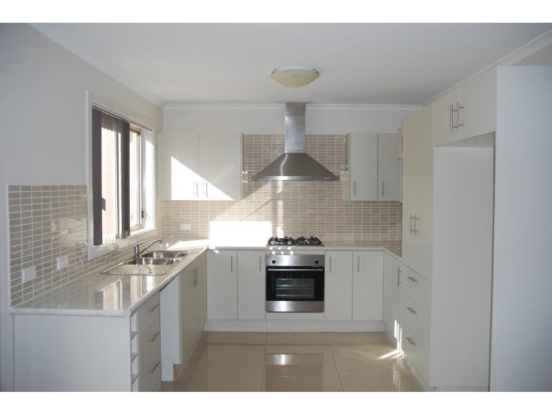 40B Carrington Park Drive, Nowra NSW 2541