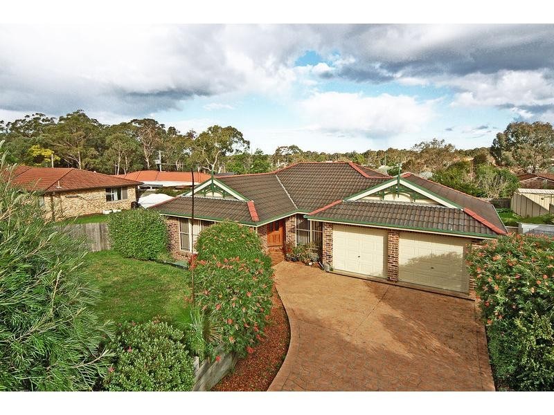 25 Lydon Crescent, West Nowra NSW 2541