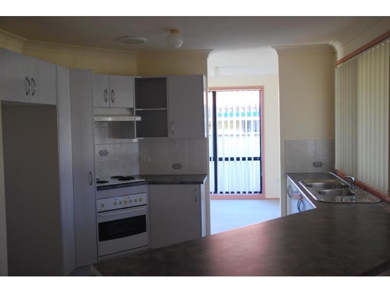 12 Olympic Drive, West Nowra NSW 2541