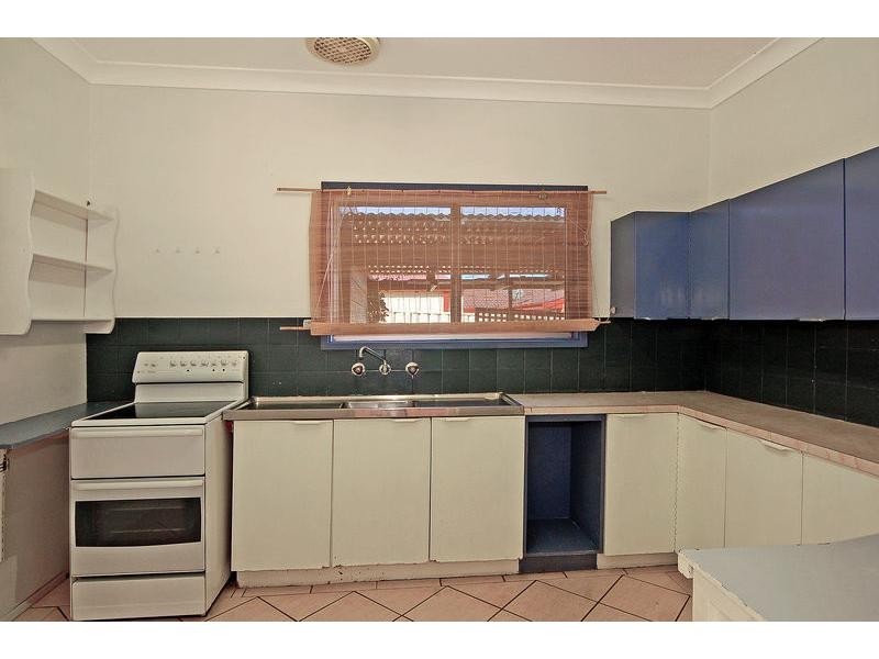 18 Hale Avenue, Nowra NSW 2541