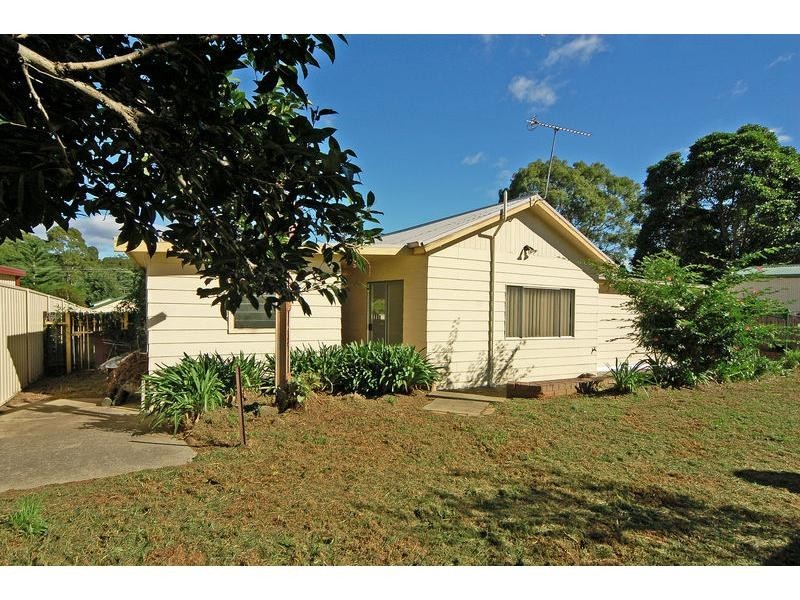 18 Hale Avenue, Nowra NSW 2541