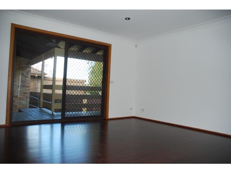 11 Ambassador Avenue, North Nowra NSW 2541