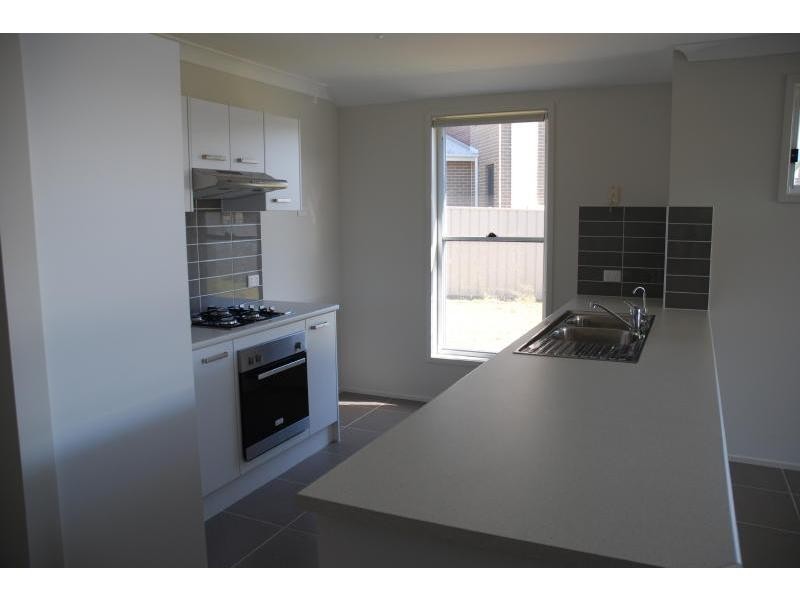 24 Bluebell Way, Worrigee NSW 2540