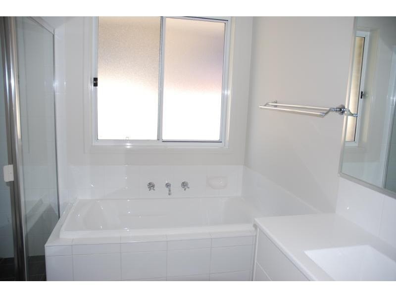 24 Bluebell Way, Worrigee NSW 2540