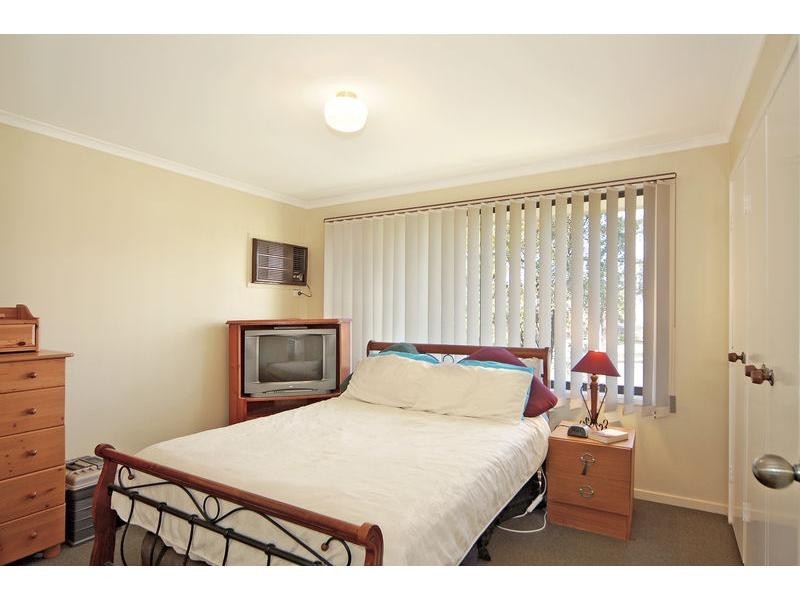 8 Coconut Drive, North Nowra NSW 2541