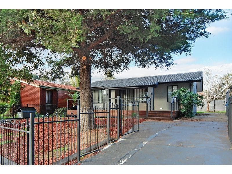 17 Torridon Street, Nowra NSW 2541