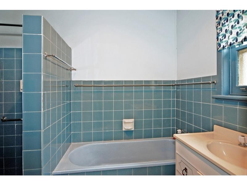 27 Jervis Street, Greenwell Point NSW 2540