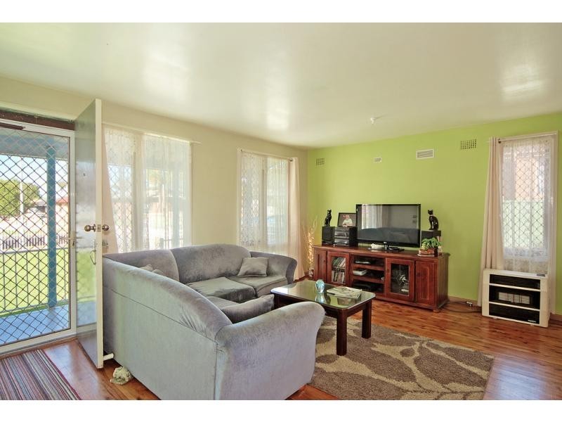 15 Supply Street, Nowra NSW 2541
