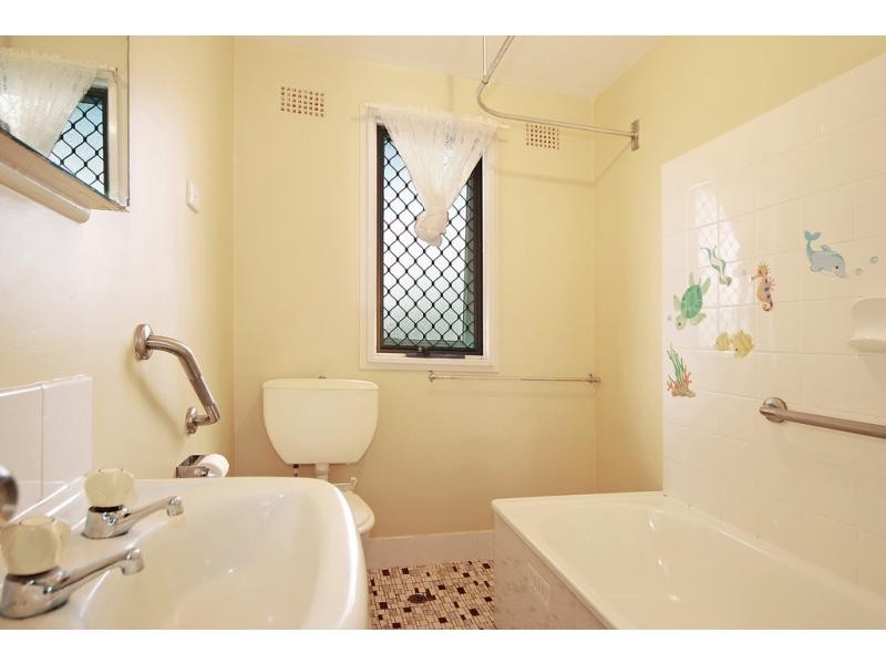 15 Supply Street, Nowra NSW 2541