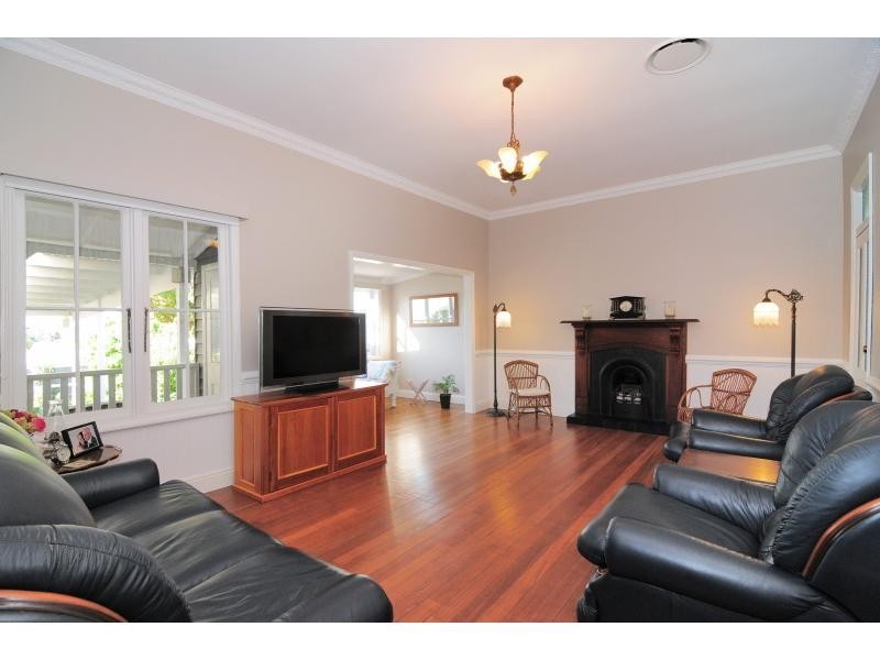 17 Worrigee Street, Nowra NSW 2541