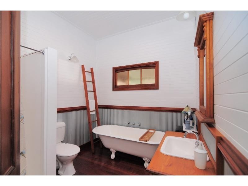 17 Worrigee Street, Nowra NSW 2541