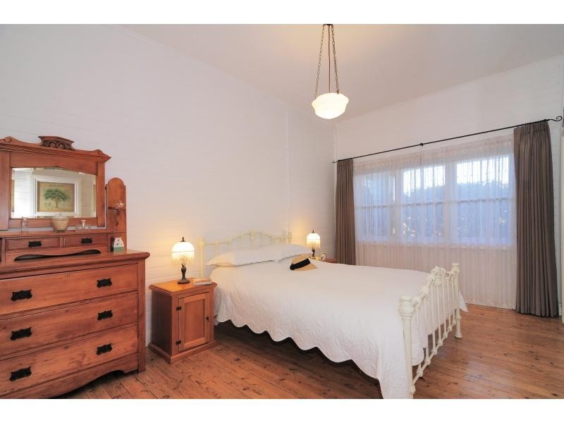 17 Worrigee Street, Nowra NSW 2541