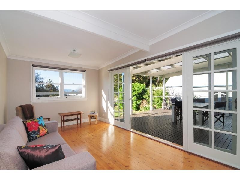 17 Worrigee Street, Nowra NSW 2541